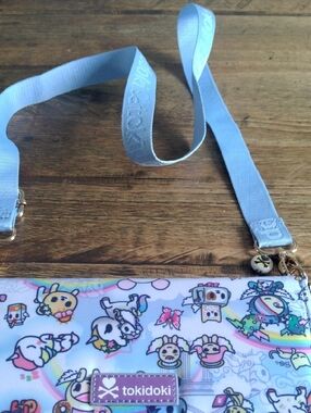 🦋 TOKIDOKI WALLET WITH STRAPS🦋